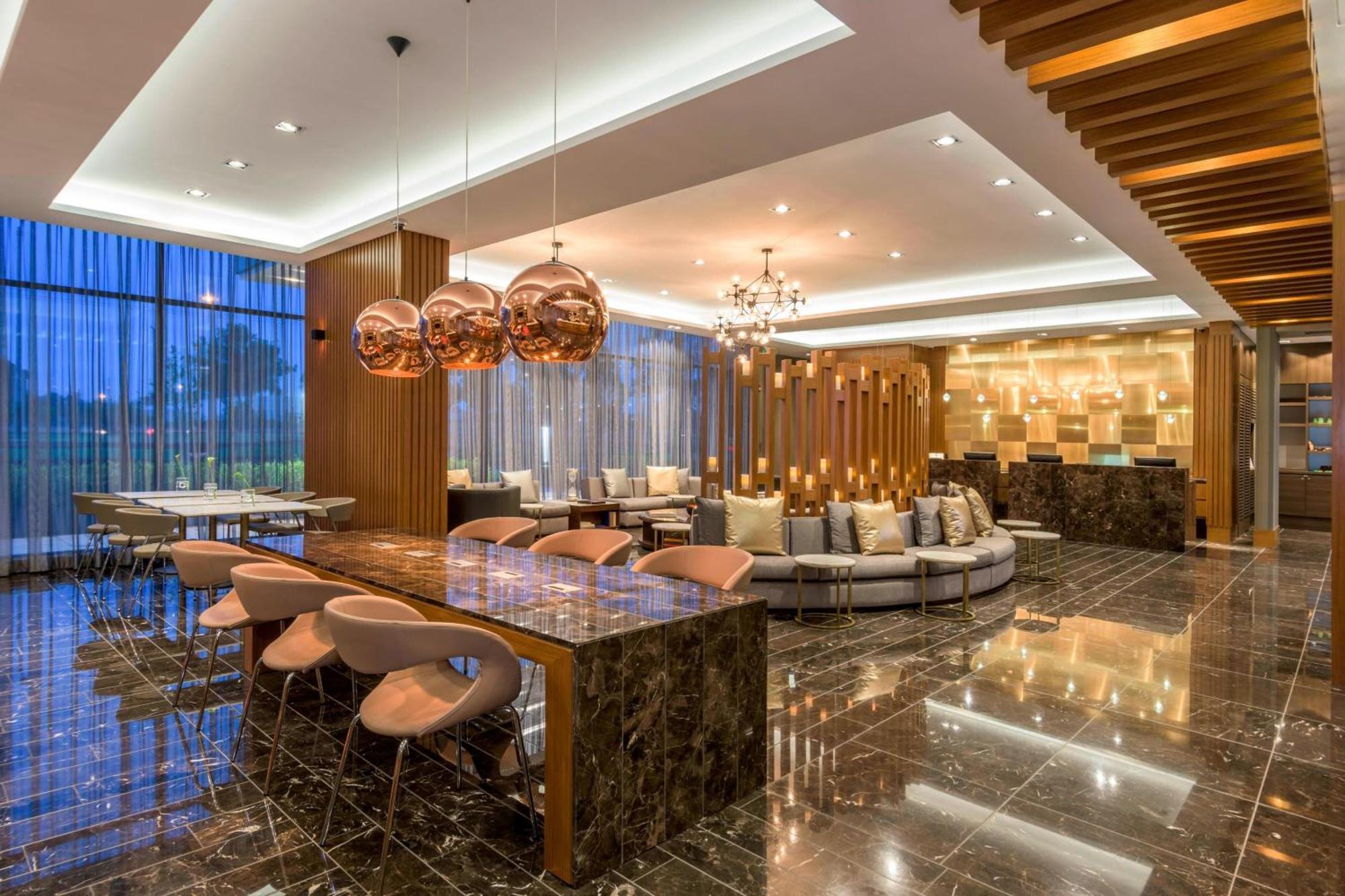 Courtyard By Marriott Bogota Airport — Photos 2